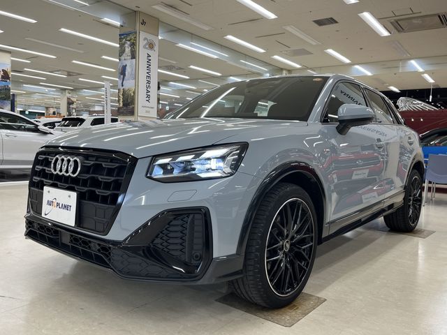 AUDI Q2