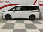 VOXY HYBRID 4WD
