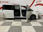 VOXY HYBRID 4WD