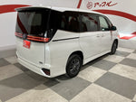VOXY HYBRID 4WD