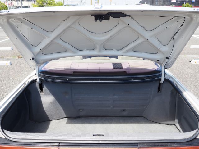 CROWN sedan