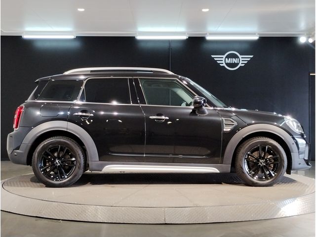 MINI COOPER D CROSSOVER