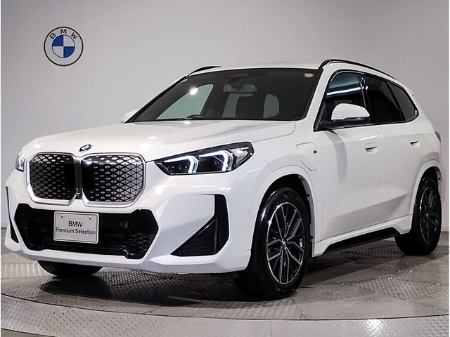 BMW iX1