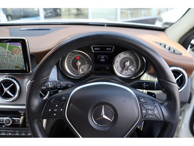 MERCEDES BENZ GLA class