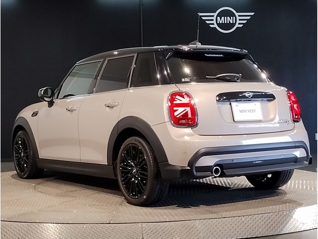 MINI COOPER D 5DOOR