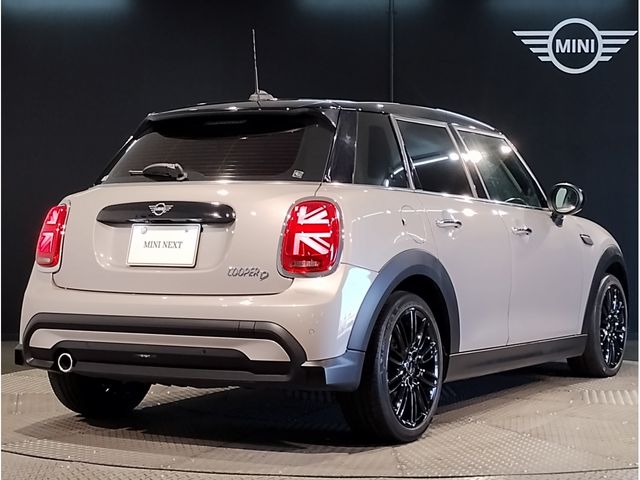 MINI COOPER D 5DOOR