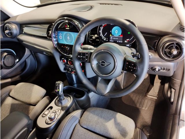 MINI COOPER D 5DOOR