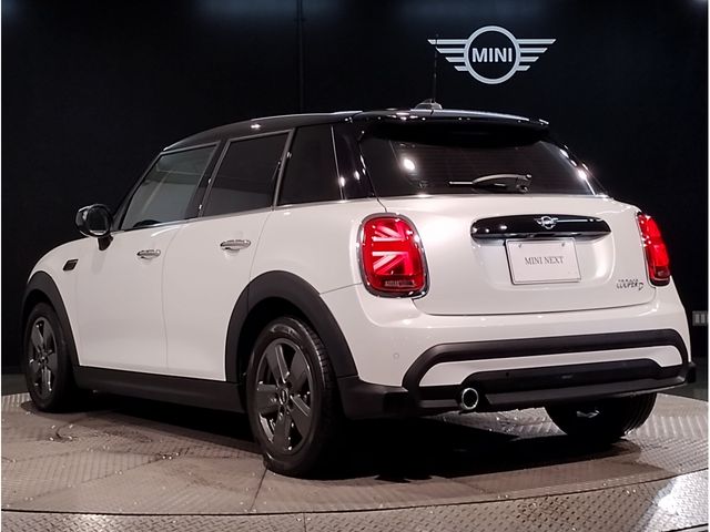 MINI COOPER D 5DOOR
