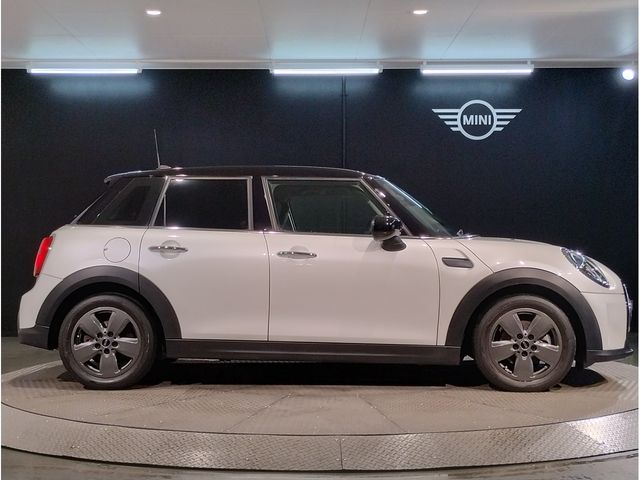 MINI COOPER D 5DOOR