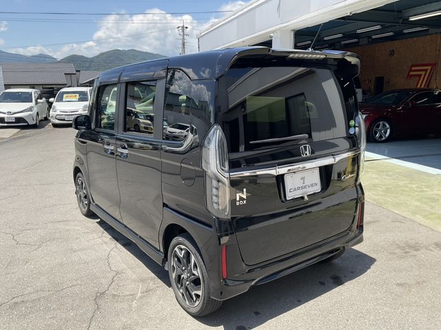 N BOX CUSTOM 4WD