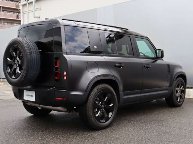 ROVER DEFENDER