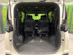 VOXY HYBRID 4WD