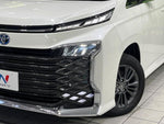 VOXY HYBRID 4WD