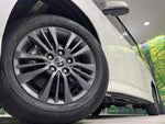 VOXY HYBRID 4WD