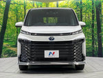 VOXY HYBRID 4WD