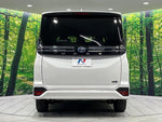 VOXY HYBRID 4WD