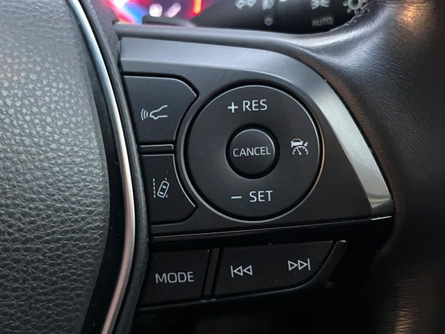 CROWN sedan hybrid