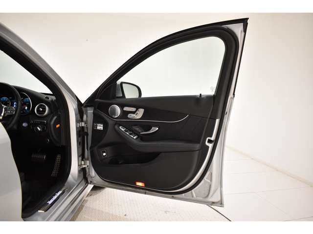 MERCEDES BENZ C class sedan HYBRID