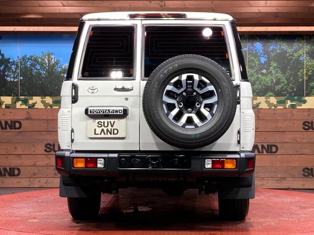 LANDCRUISER 70