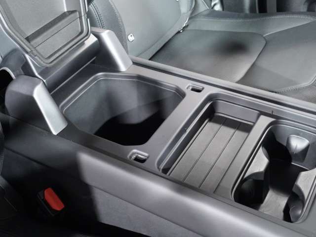 ROVER DEFENDER