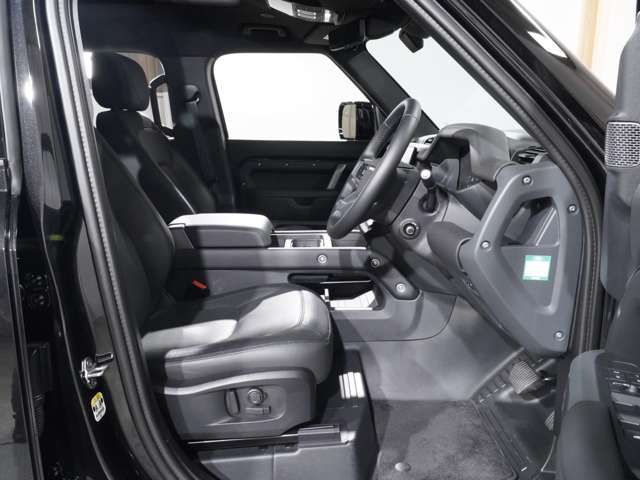ROVER DEFENDER