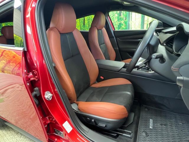 MAZDA3 FASTBACK