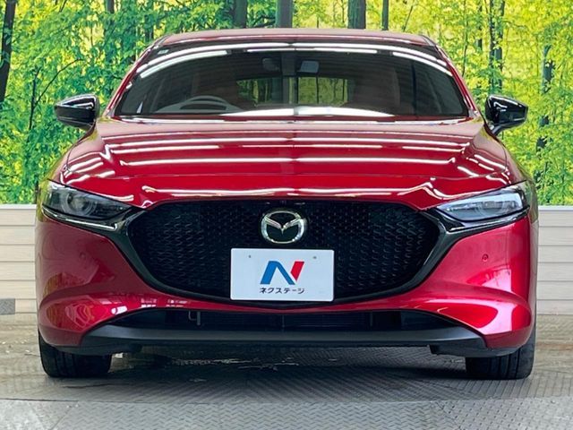 MAZDA3 FASTBACK