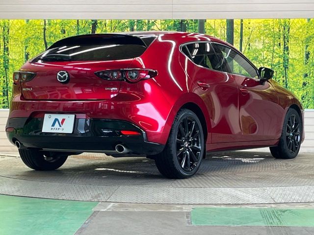 MAZDA3 FASTBACK