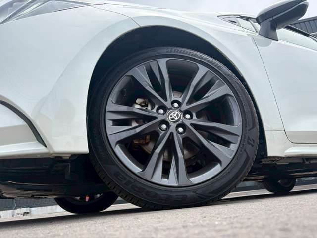 COROLLA TOURING HYBRID 4WD