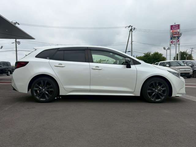 COROLLA TOURING HYBRID 4WD