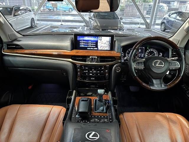 LEXUS LX570 AWD
