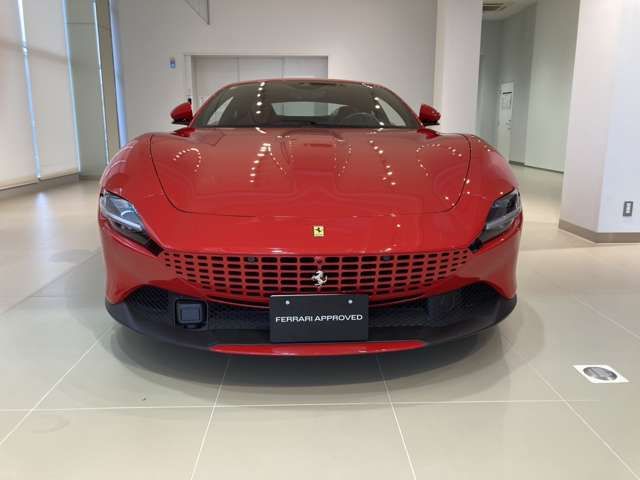 FERRARI Roma