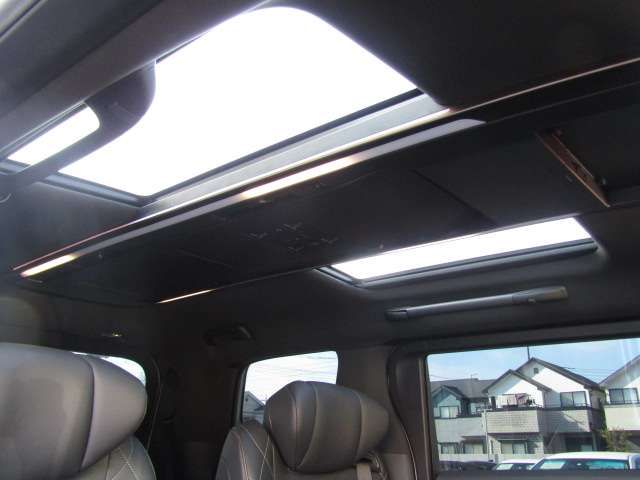 VELLFIRE  HYBRID