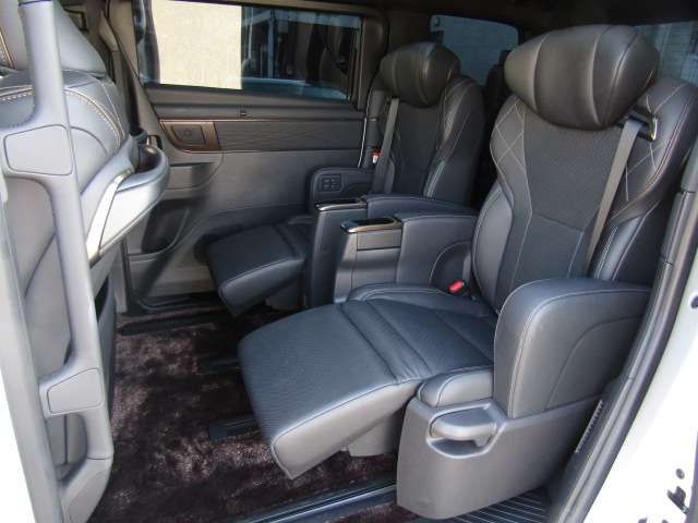 VELLFIRE  HYBRID