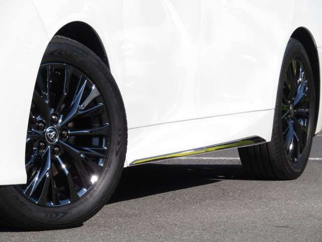 VELLFIRE  HYBRID