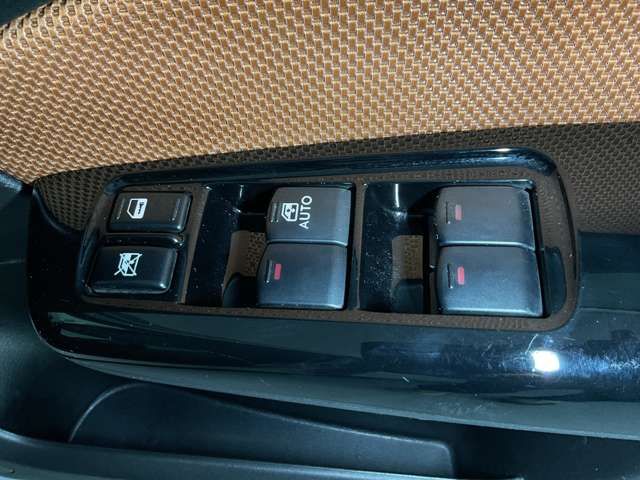 EXIGA CROSSOVER 7