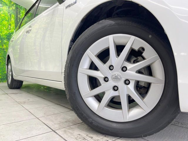 PRIUS Alpha