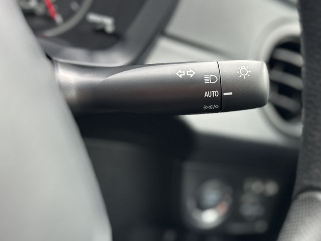 COROLLA AXIO