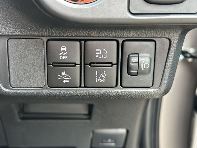 COROLLA AXIO