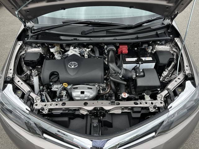 COROLLA AXIO