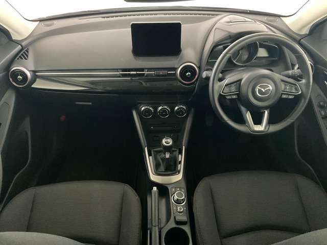MAZDA2