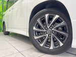 VOXY HYBRID