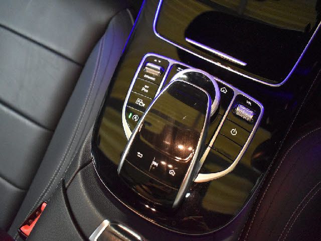 MERCEDES BENZ E class sedan