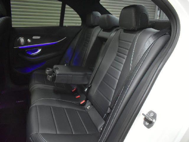 MERCEDES BENZ E class sedan