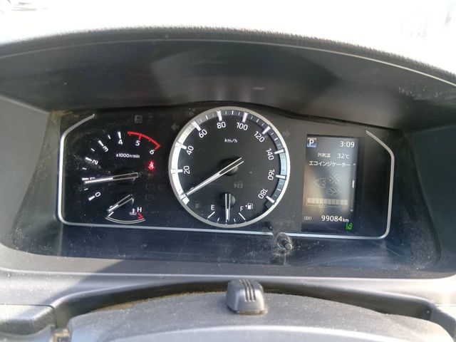 HIACE van 2WD