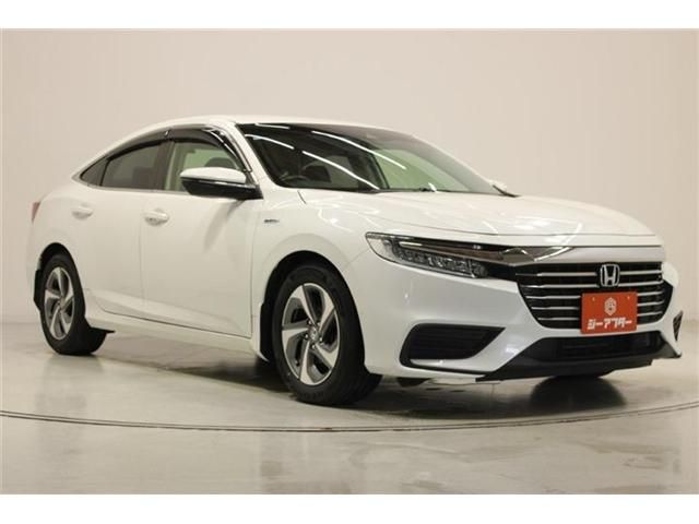 INSIGHT sedan