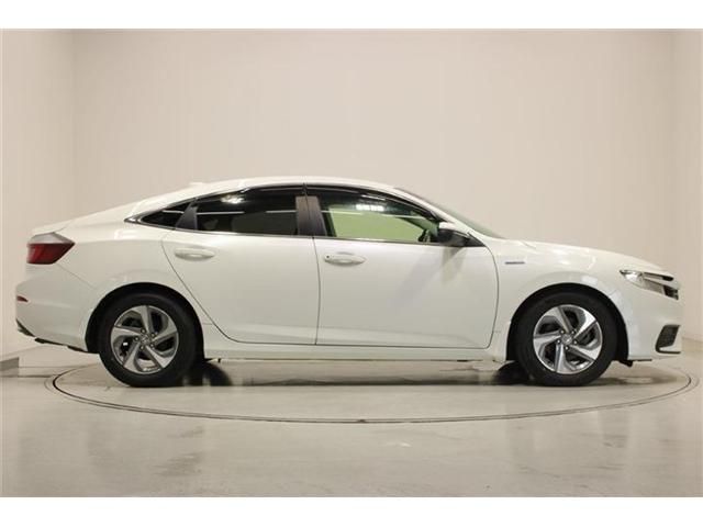 INSIGHT sedan