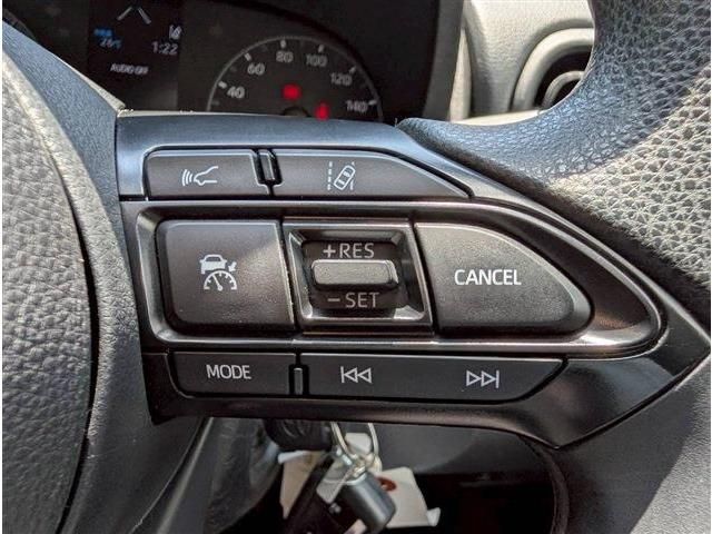 YARIS HYBRID