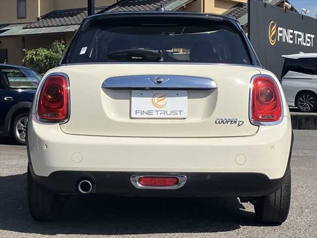 BMW MINI COOPER D 5DOOR