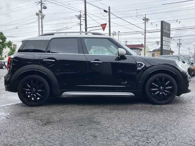 BMW MINI COOPER SD CROSSOVER